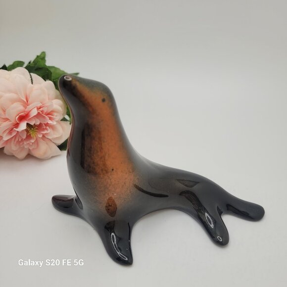 Vintage Brown Glaze  Seal Sea Lion Figurine Chestnut Brown Pottery Ceramic - Picture 1 of 9